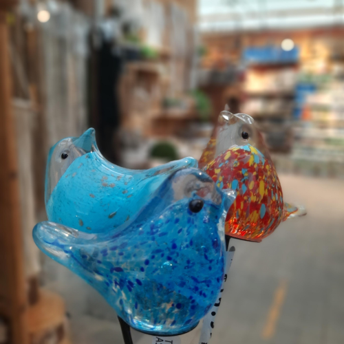 Oiseau de verre sur tige